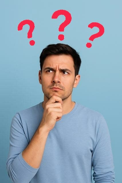 Personne réfléchissant à sa situation pour une étude personnalisée